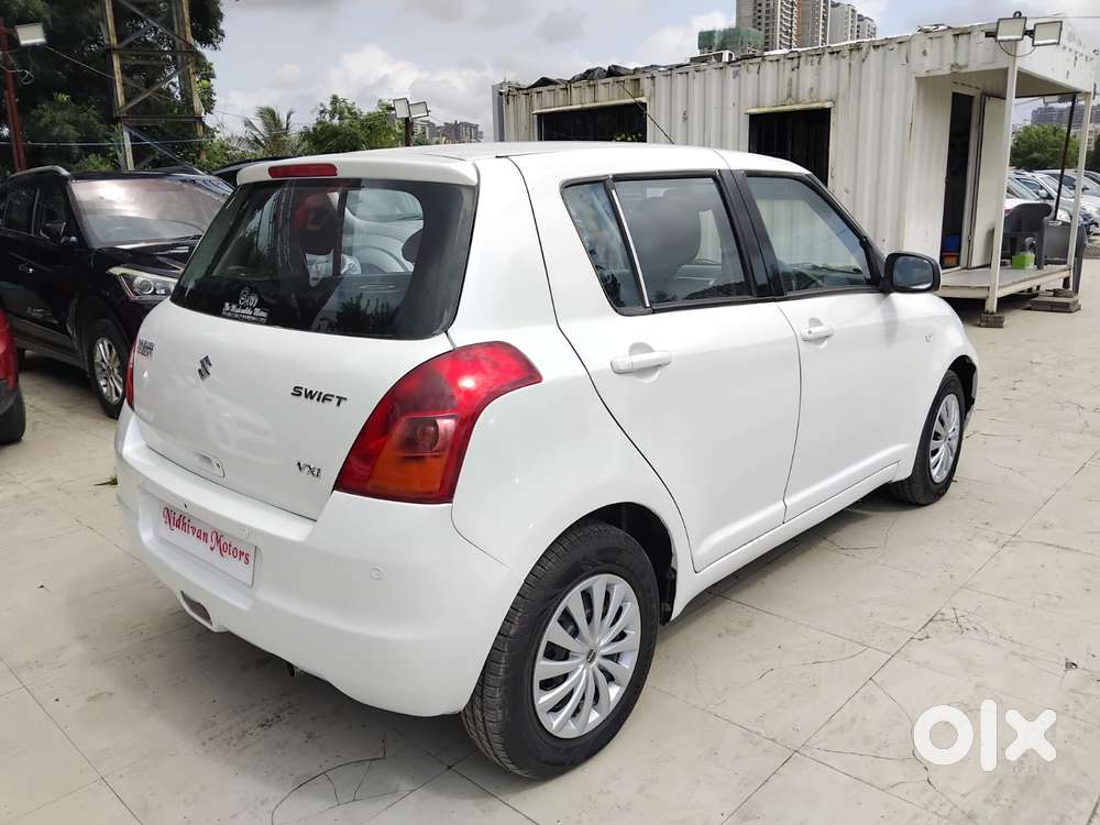 Maruti Suzuki Swift Vxi 1.2 Abs Bs-iv, 2011, Petrol