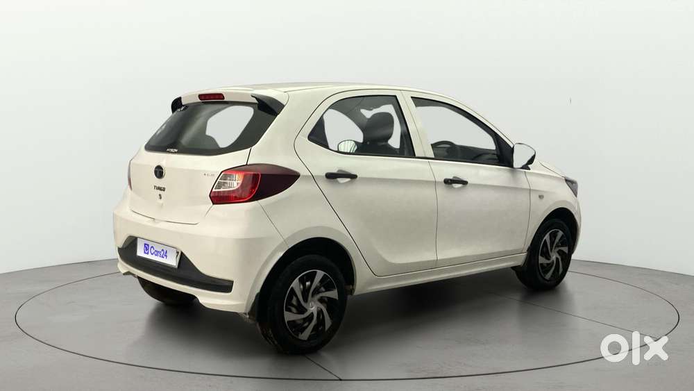 Tata Tiago 1.2 Revotron Xe Cng, 2024, Cng & Hybrids
