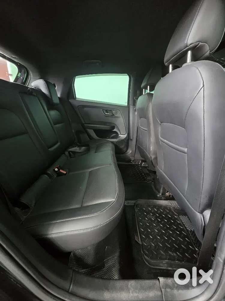 2022 Tata Altroz Xt Petrol ‘dark Edition’  28,000 Kms  Rti Protected