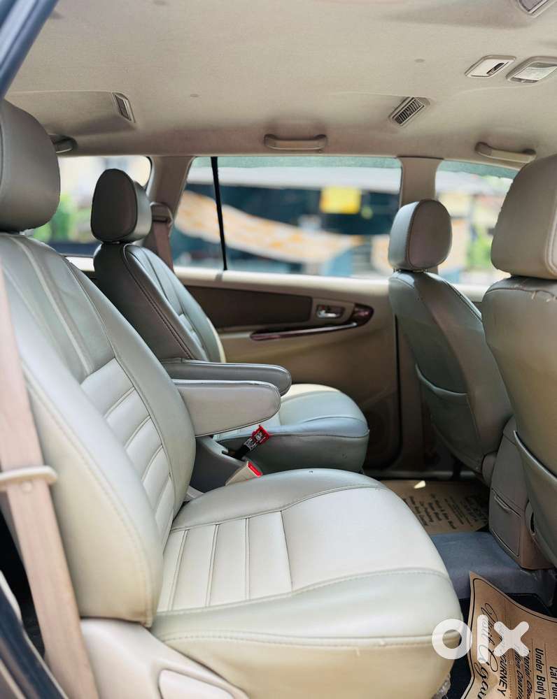 Toyota Innova 2.5 V 7 Str, 2013, Diesel