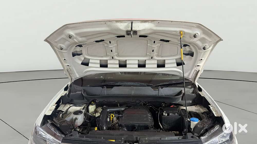 Volkswagen Taigun 1.0 Tsi Highline At, 2022, Petrol