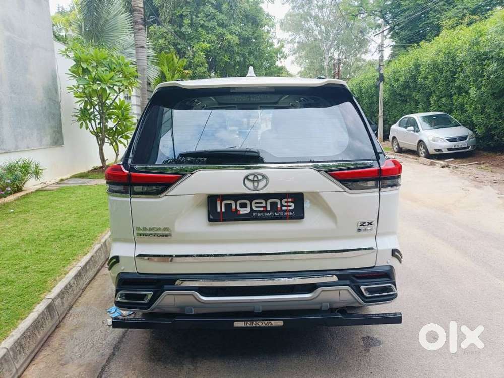 Toyota Innova Hycross 2.0 Zx (o) Hybrid 7 Str, 2026, Petrol