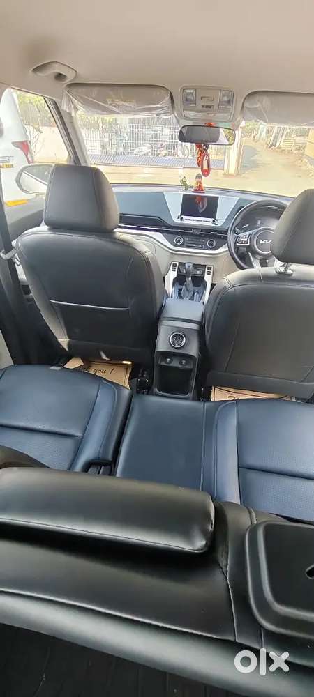 Kia Carens 2025 Diesel 20100 Km Driven