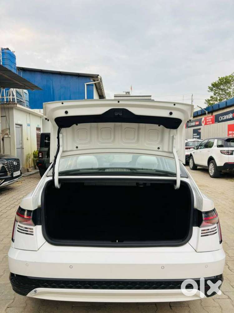 Hyundai Verna 1.5 Sx (o) Vtvt Ivt, 2024, Petrol