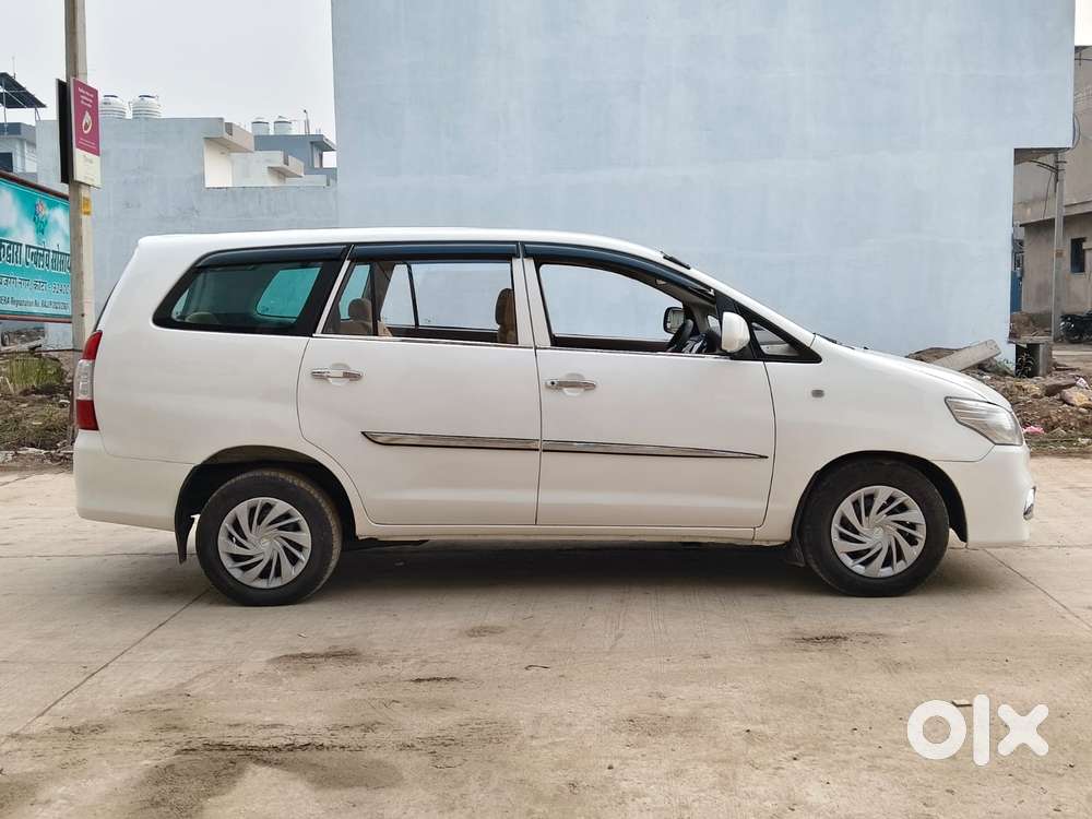 Toyota Innova 2.5 G (diesel) 7 Seater, 2015, Diesel
