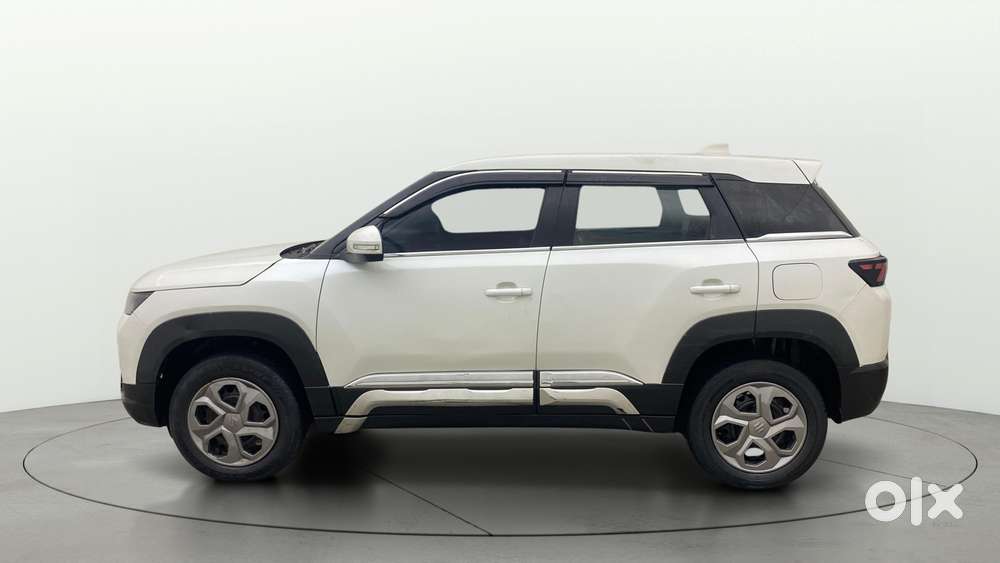 Maruti Suzuki Vitara Brezza 1.5 Vxi At, 2023, Petrol
