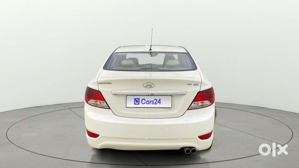 Hyundai Verna Fluidic 1.6 Vtvt Sx, 2013, Petrol