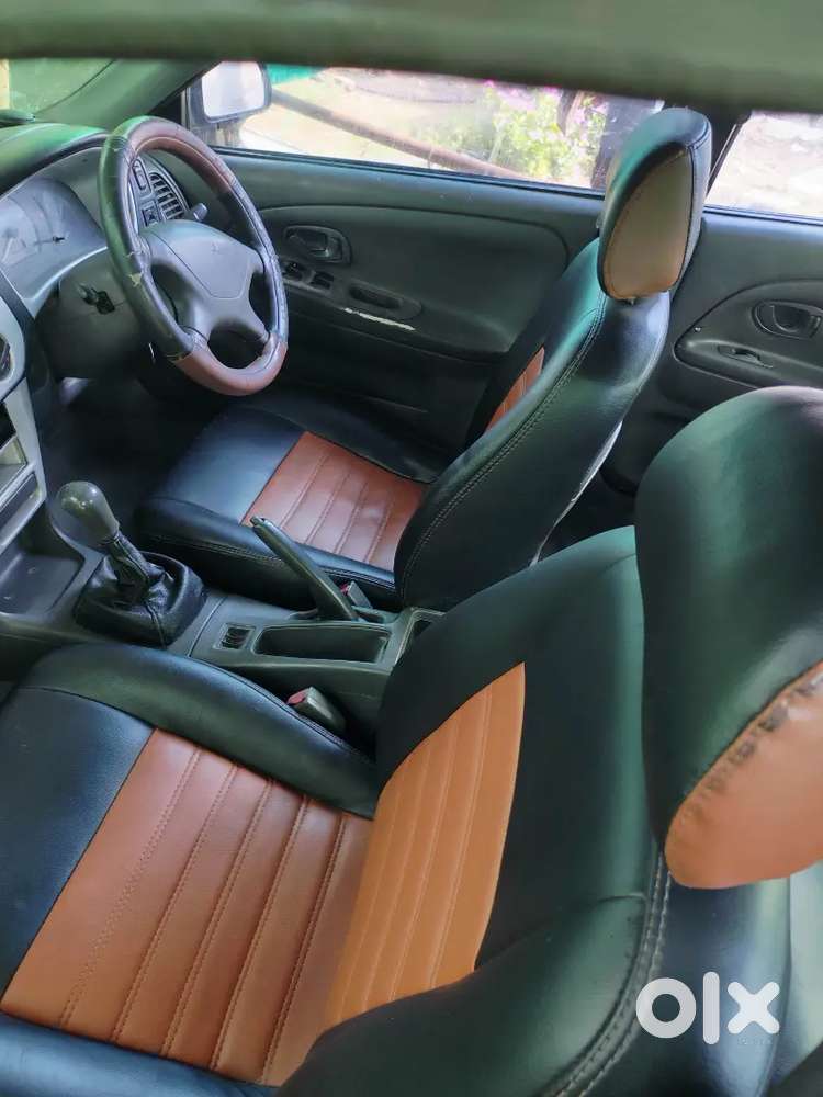 Mitsubishi Lancer Black (sports Look)