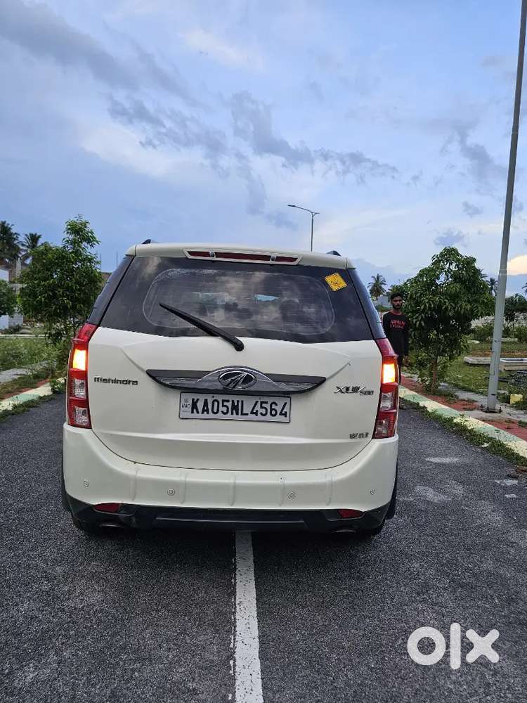Xuv 500  W10 In Superb Condition  Well Maintained Vehicle