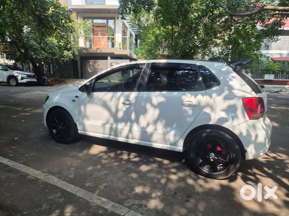 Volkswagen Polo Petrol Highline 1.2l, 2011, Petrol