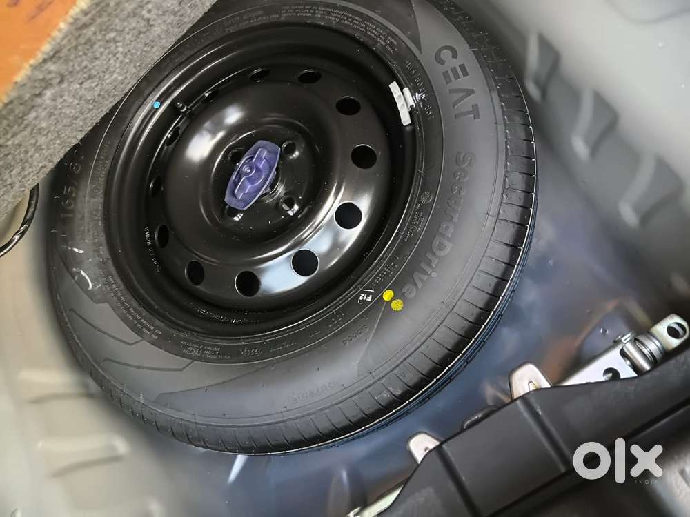Maruti Suzuki Dzire 1.2 Vxi, 2025, Petrol