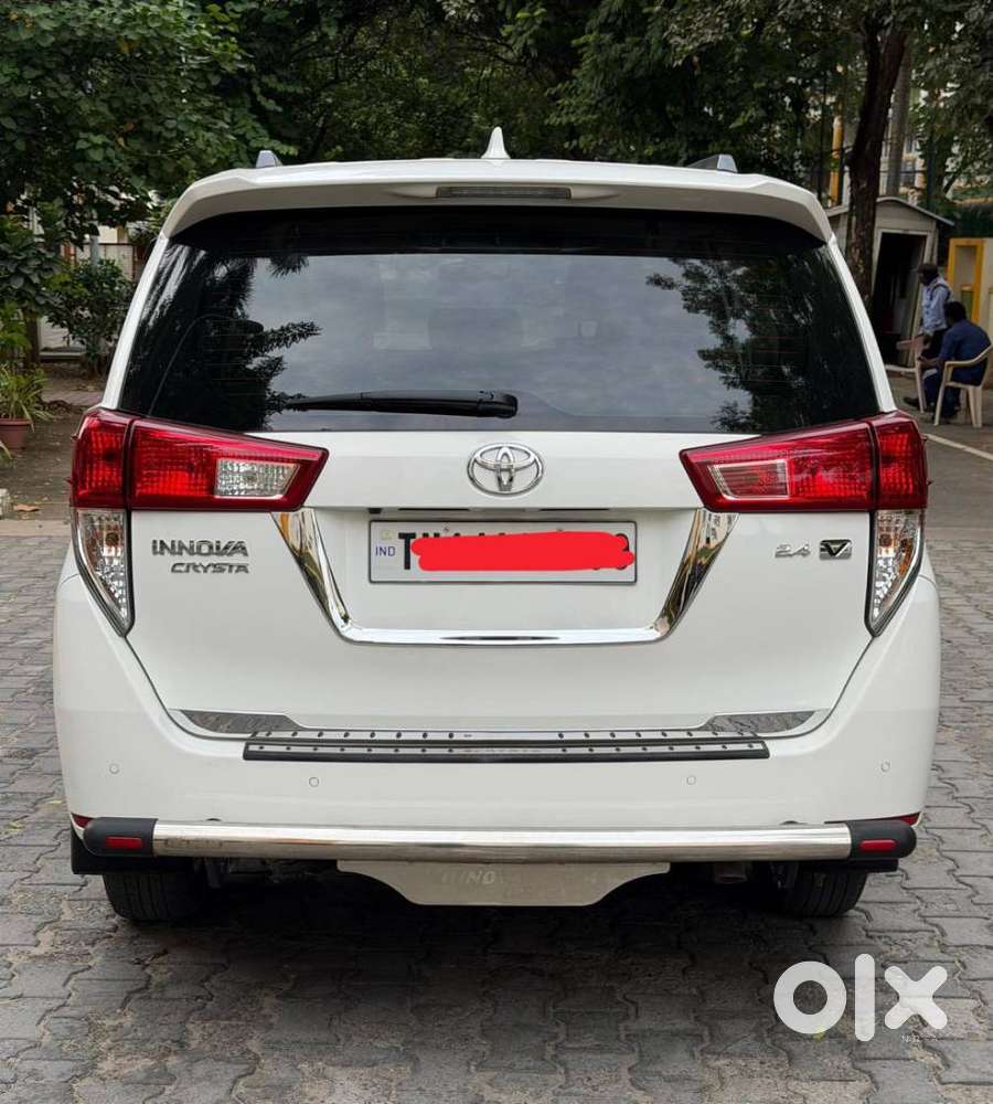 Toyota Innova Crysta 2.4 V 8 Str, 2022, Diesel