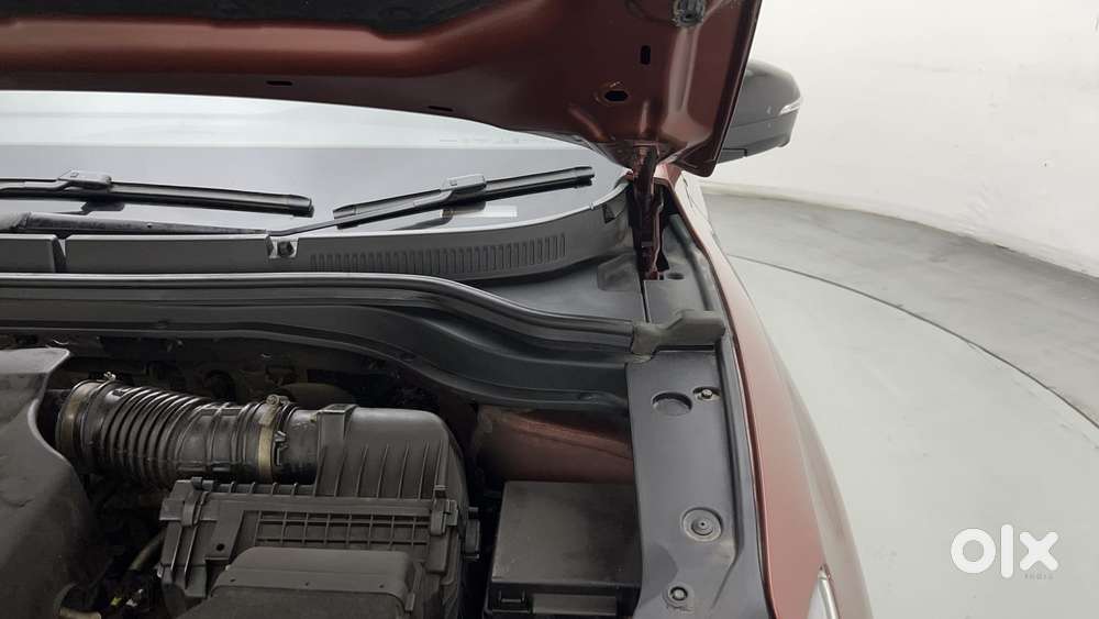 Mahindra Xuv700 2.0 Ax 7 Petrol At Luxury Pack Str, 2024, Petrol