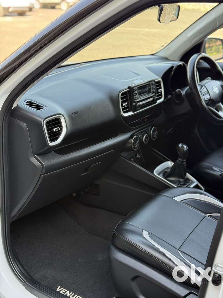 Hyundai Venue S 1.2 Petrol, 2021, Petrol