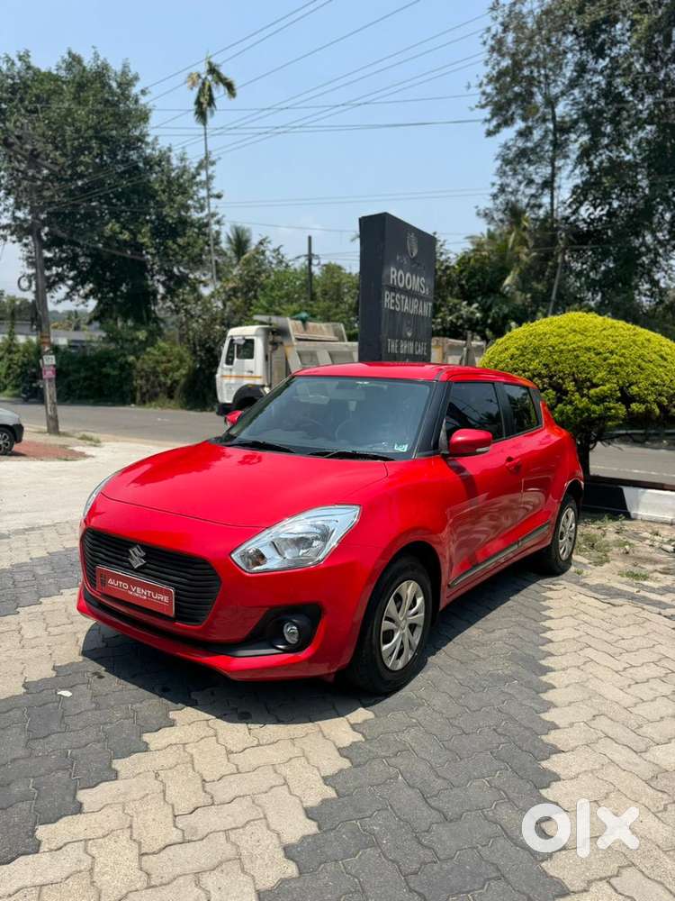 Maruti Suzuki Swift Vxi 1.2 Abs Bs-iv, 2018, Petrol