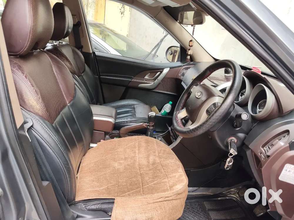 Mahindra Xuv500 2.2 W8 2014