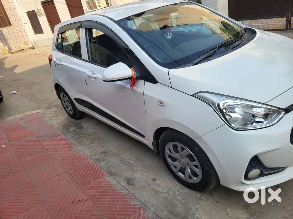 Hyundai Grand I10 Sportz 2017 Petrol Brand New Car