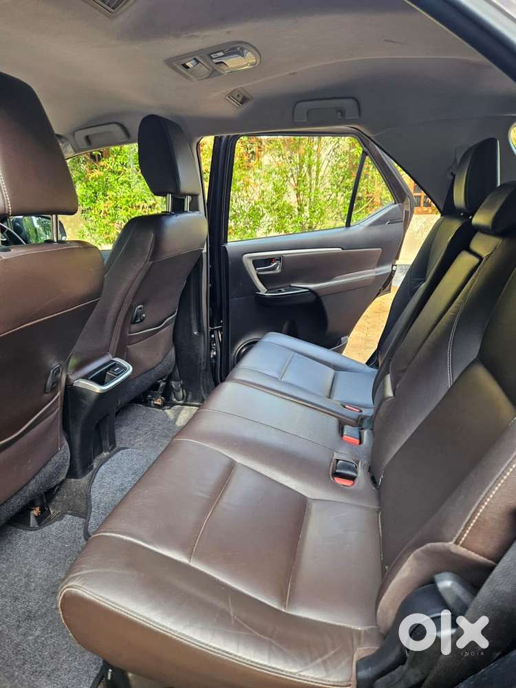 Fortuner Automatic,two Wheeler Drive