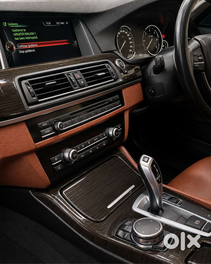 Bmw 520d Luxury Line  1st Owner  Genuine 28,600 Km  Bmw History