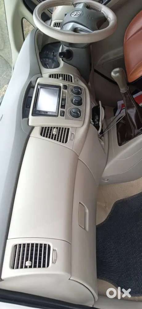 Toyota Innova T Board Diesel Engine