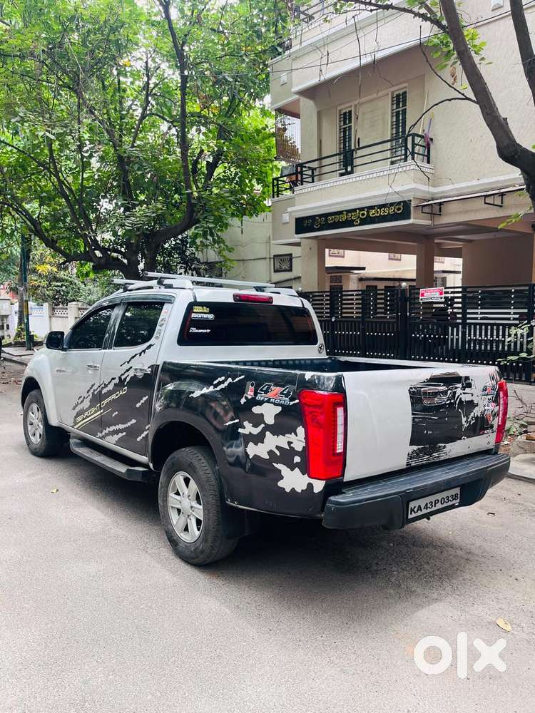 Isuzu V-cross Z 4x4 Mt, 2017, Diesel