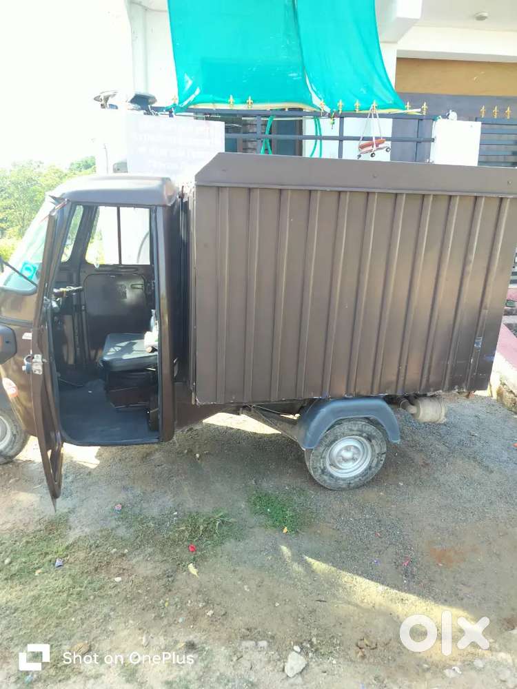 चलने में बहुत अच्छा है अच्छे कंडीशन है काम चला है नया है