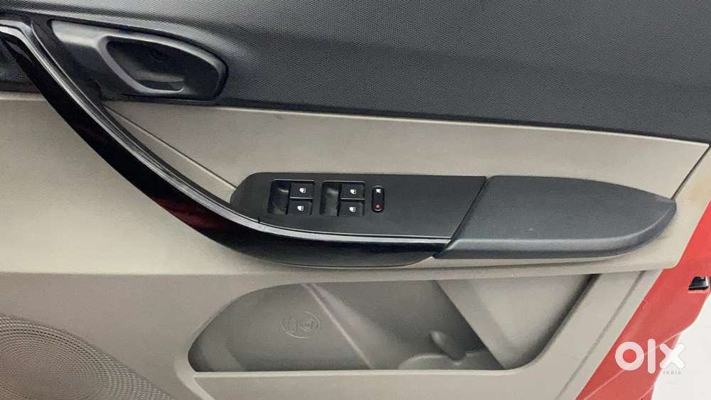 Tata Tiago 1.2 Revotron Xt, 2016, Cng & Hybrids