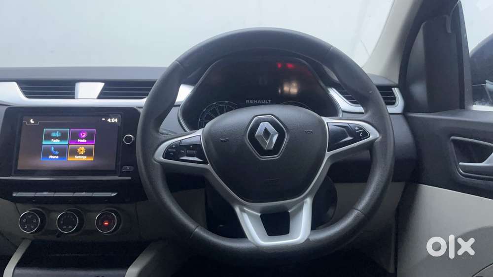 Renault Triber Rxz, 2022, Petrol