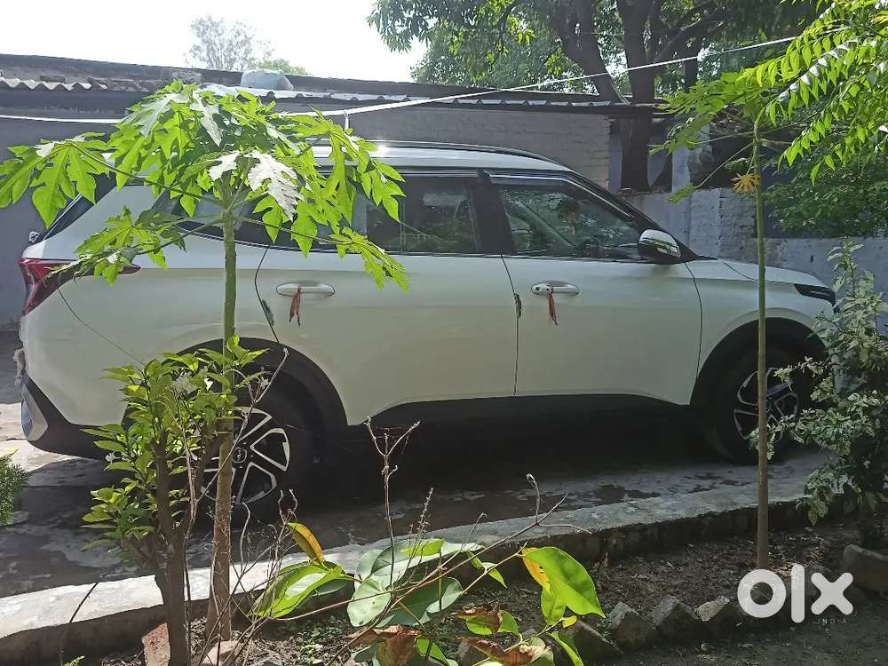 Kia Carens 2022 Petrol 21369 Km Driven