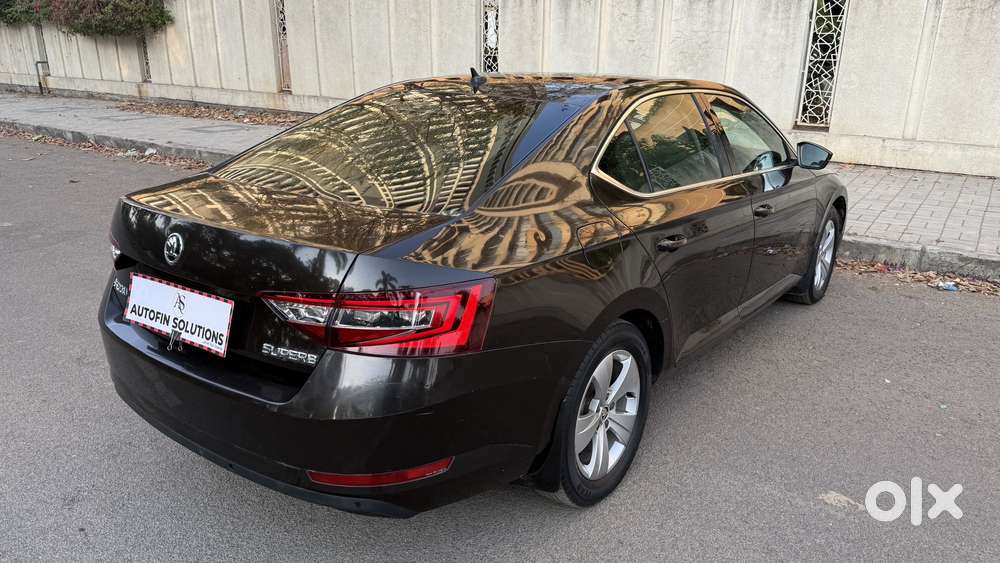 Skoda Superb 2013-2015 Elegance 1.8 Tsi Mt, 2016, Petrol