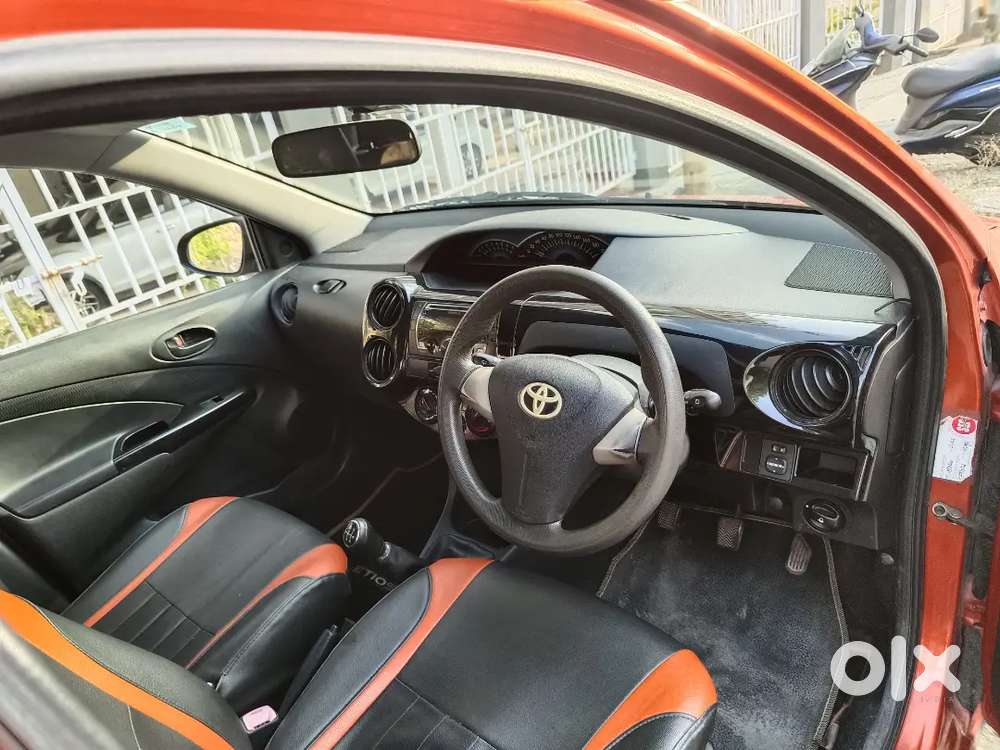 Toyota Etios Cross 2016