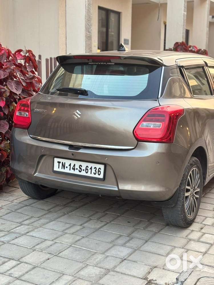 Very Good Ladies Drive Car