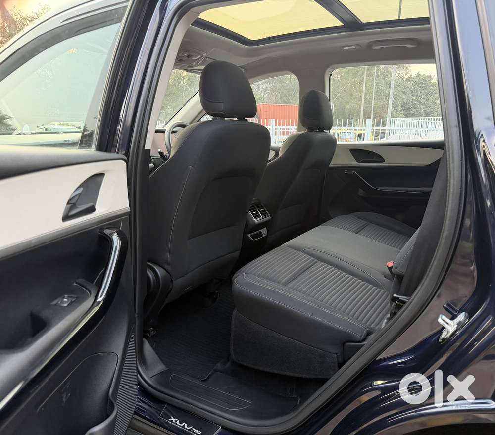 Mahindra Xuv700 2.0 Ax 5 Petrol At Str, 2022, Petrol