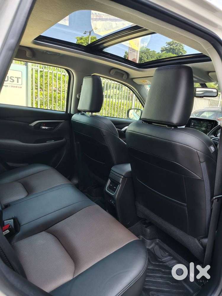 Toyota Urban Cruiser Hyryder 1.5 V Hybrid, 2024, Petrol