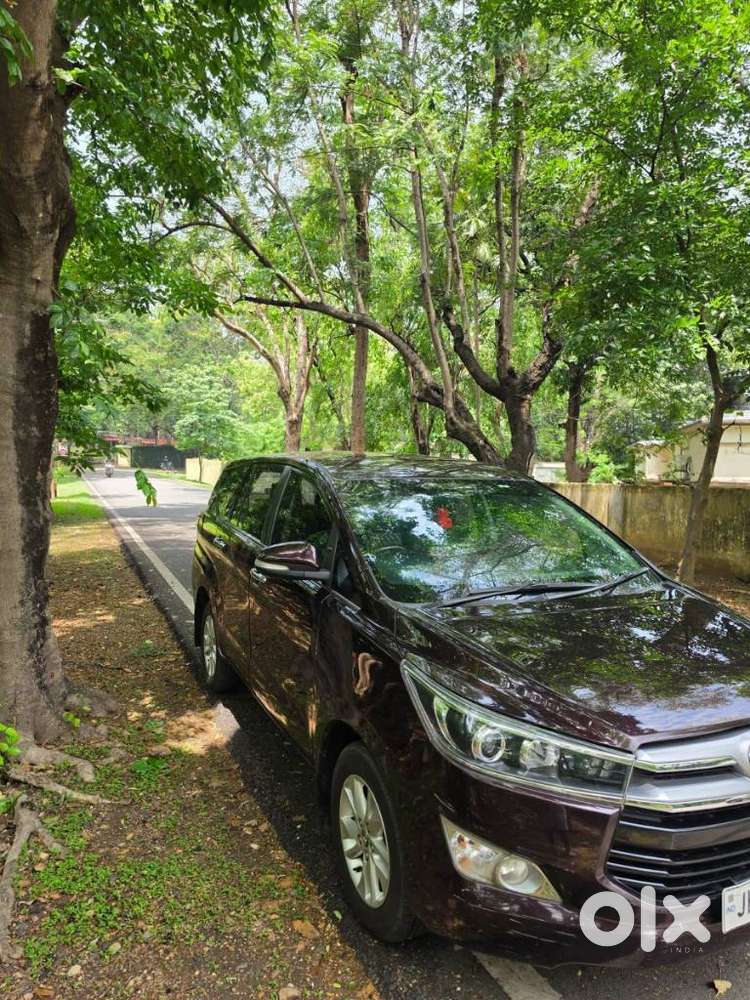 Toyota Innova Crysta 2.8 Z, 2016, Diesel