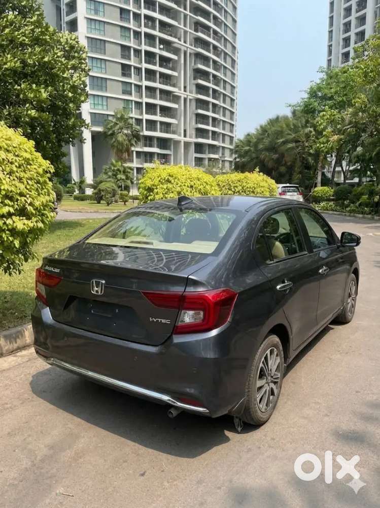 3.5 Yrs Old Honda Amaze Automatic In Excellent Condition