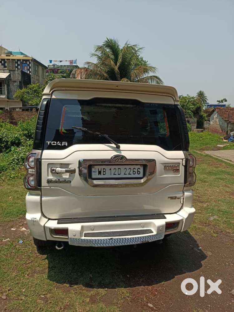 Mahindra Scorpio S10, 2015, Diesel