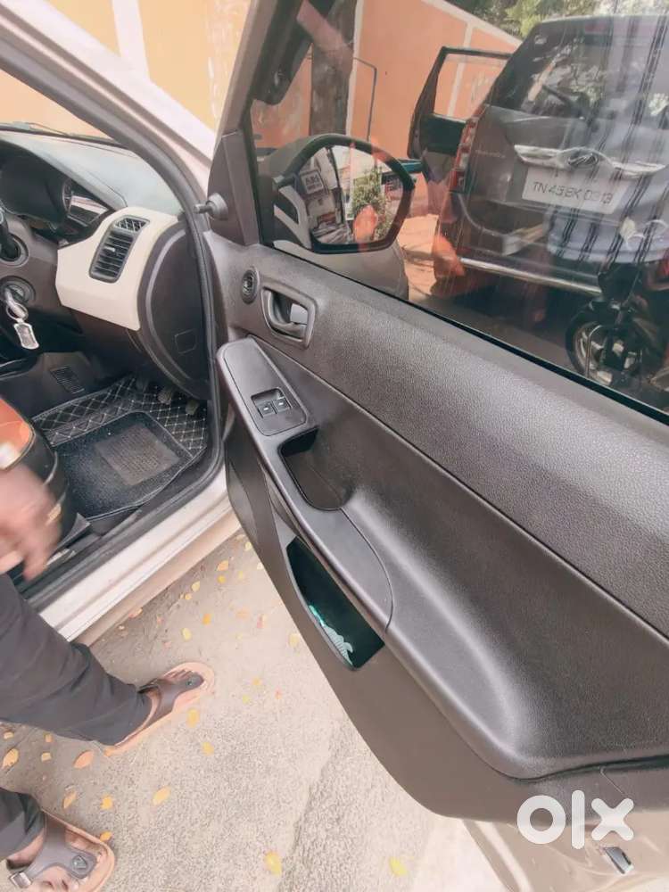 Engine Good Condition And Milage 20, 4 Tyre New