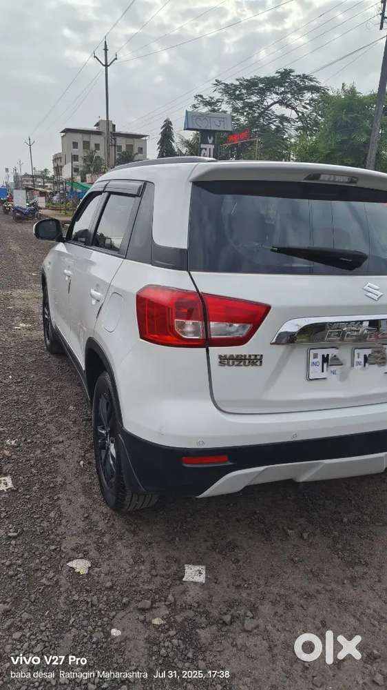 Maruti Suzuki Brezza 2018 New Tyre