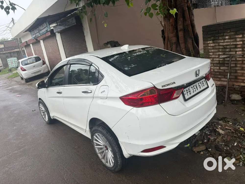 Honda City 2015 Petrol Well Maintained