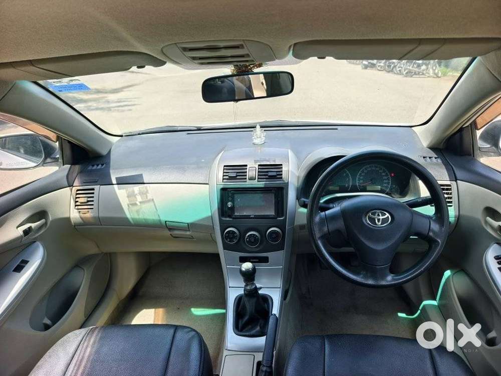 Toyota Corolla Altis, 2011, Petrol