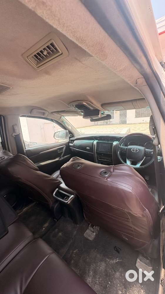 Toyota Fortuner 2017 Diesel 92000 Km Driven