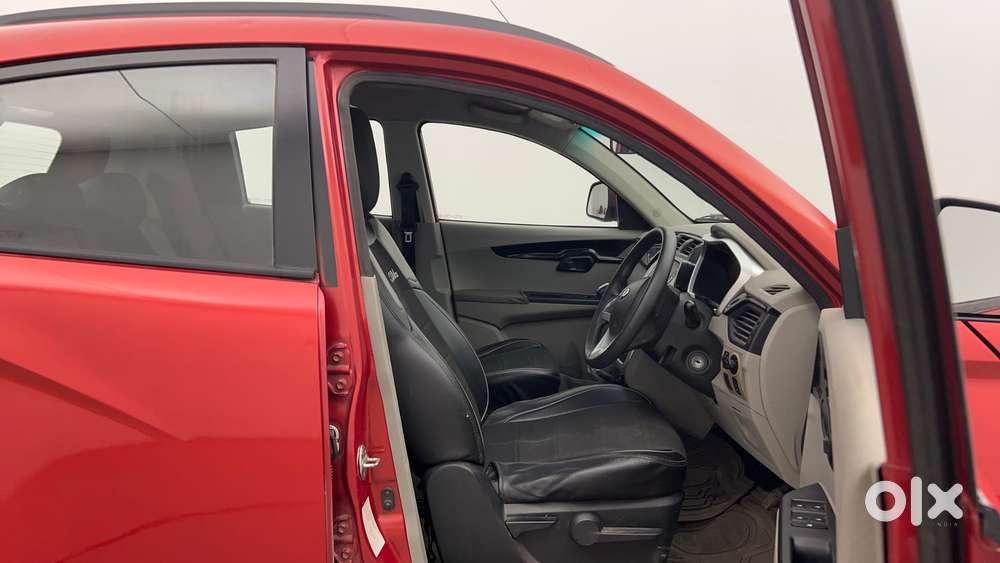 Mahindra Kuv 100 Mfalcon G80 K8 5str, 2016, Petrol