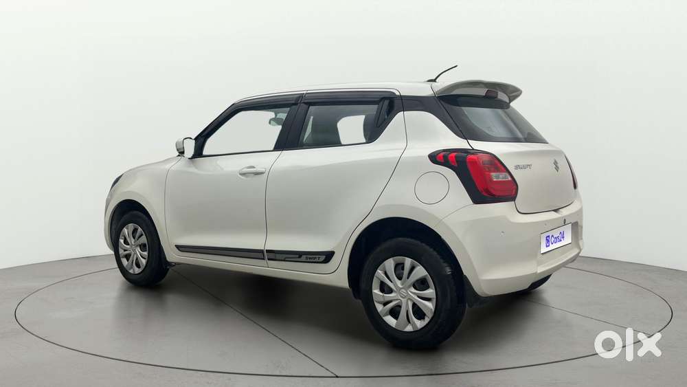 Maruti Suzuki Swift VVT VXI, 2023, Petrol