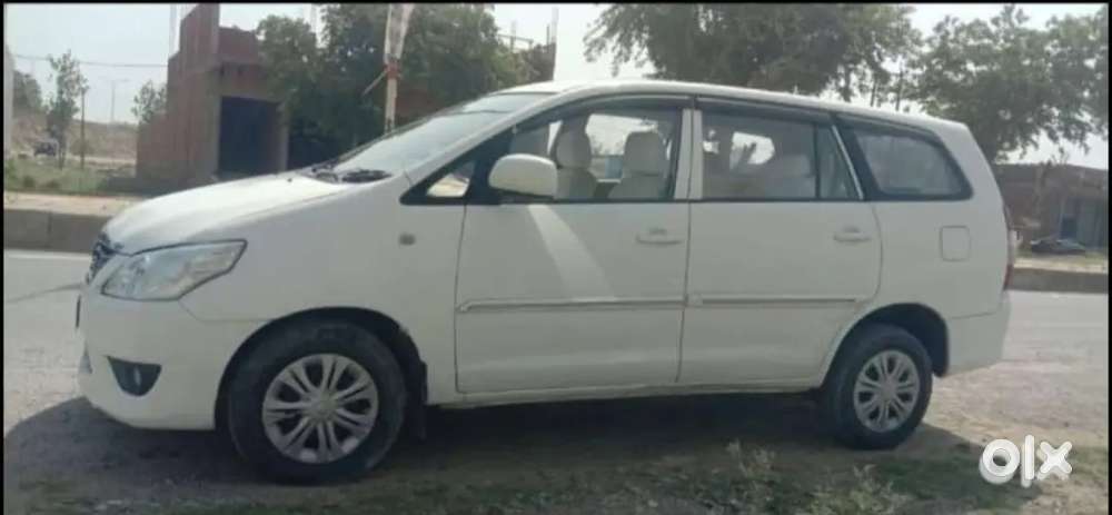 Toyota Innova 2013 Diesel 135000 Km Driven
