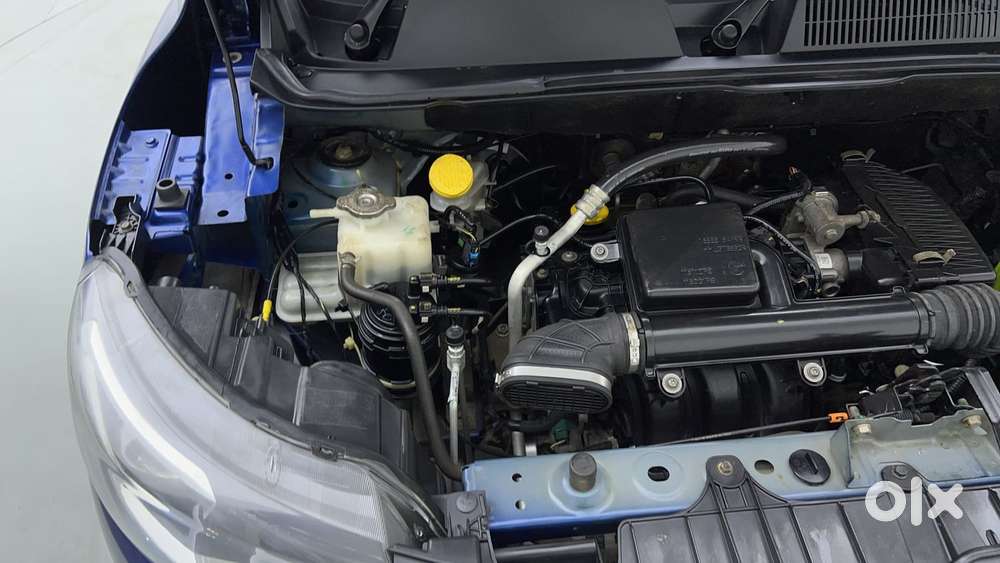 Renault Triber Rxt, 2022, Petrol