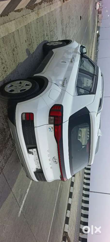Hyundai Venue 2022 Petrol 16000 Km Driven