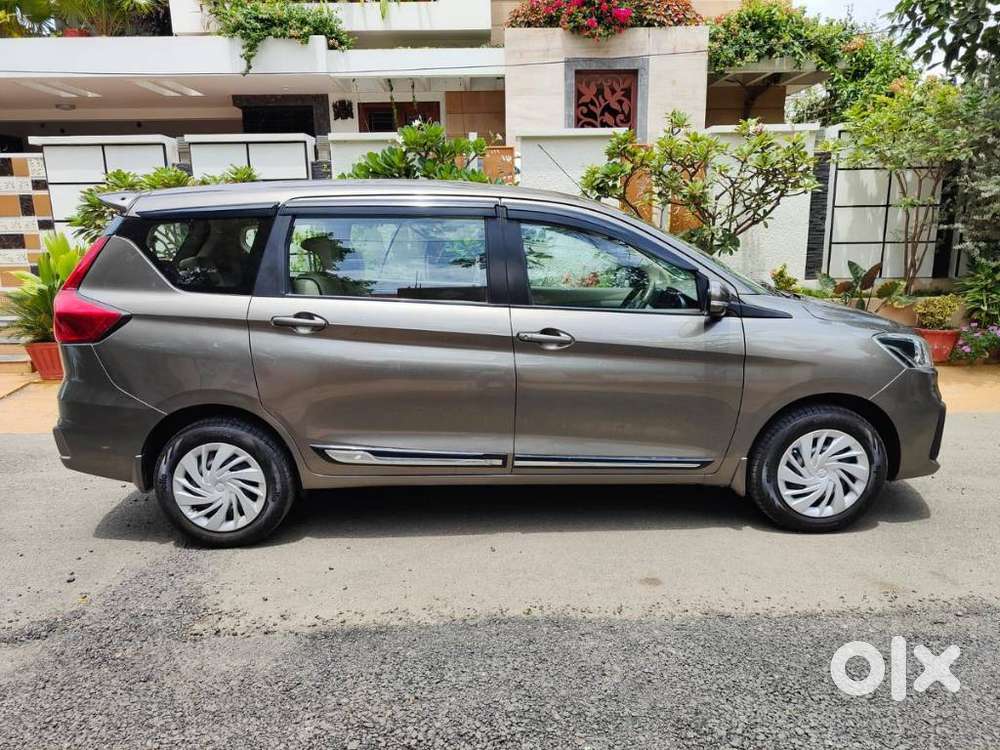 Maruti Suzuki Ertiga Vxi At Petrol, 2020, Petrol