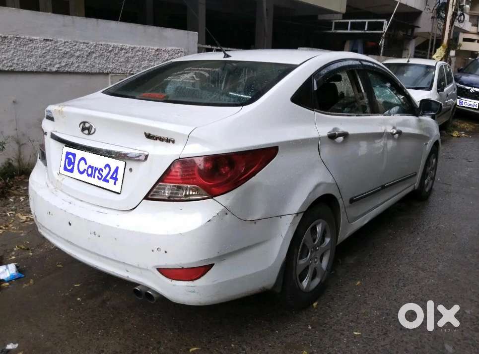 Hyundai Verna Crdi 2012