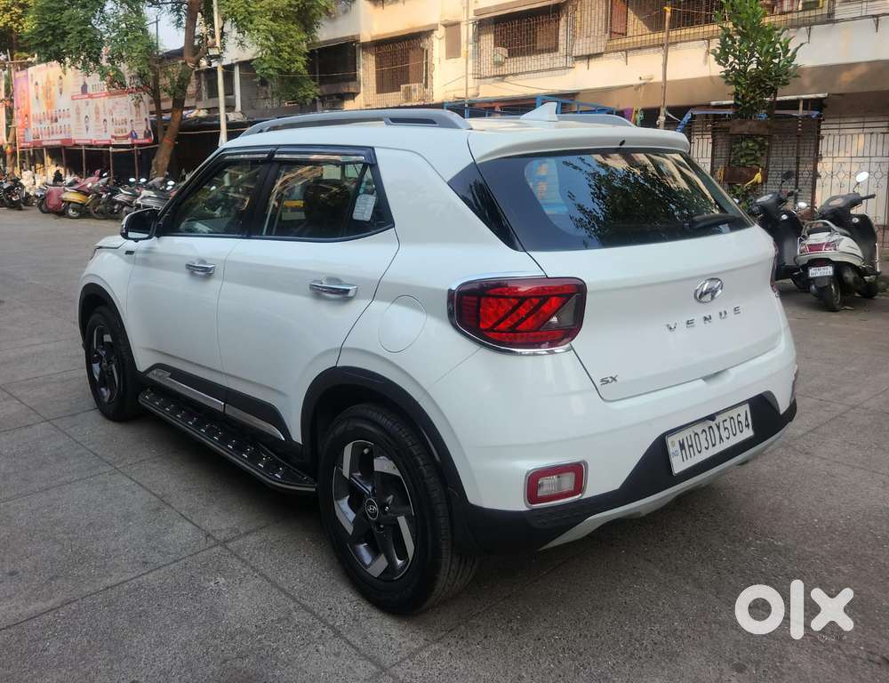 Hyundai Venue Sx (o) Mt 1.5 Diesel, 2022, Diesel